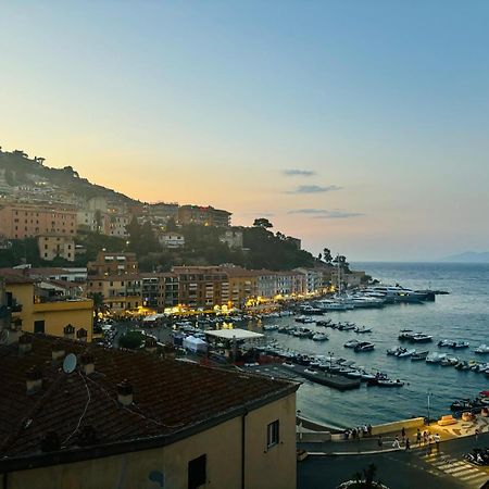 La Casetta In Piazza Porto Santo Stefano  Εξωτερικό φωτογραφία