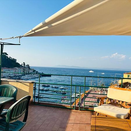 La Casetta In Piazza Porto Santo Stefano  Εξωτερικό φωτογραφία
