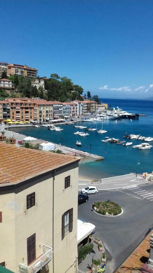 La Casetta In Piazza Porto Santo Stefano  Εξωτερικό φωτογραφία