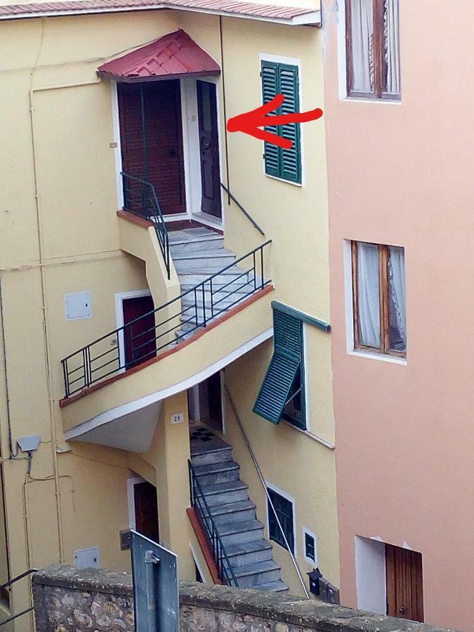 La Casetta In Piazza Porto Santo Stefano  Εξωτερικό φωτογραφία