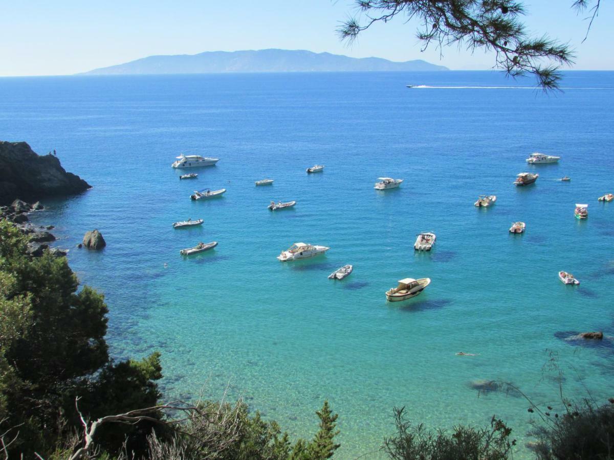 La Casetta In Piazza Porto Santo Stefano  Εξωτερικό φωτογραφία
