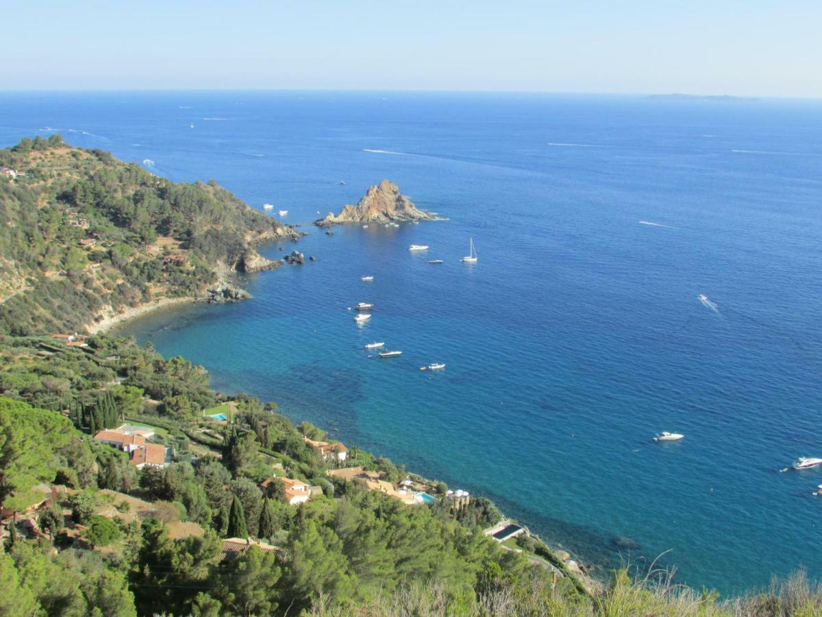 La Casetta In Piazza Porto Santo Stefano  Εξωτερικό φωτογραφία